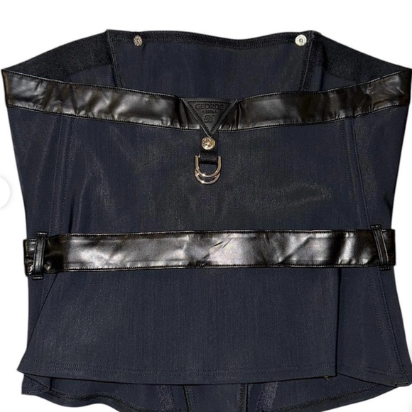 Black Corset with Belt and Zipper - Picture 14 of 17